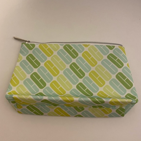 Clinique pouch. Cosmetic case. Makeup bag. Accessories pouch. Make up case. NWOT - Picture 5 of 5